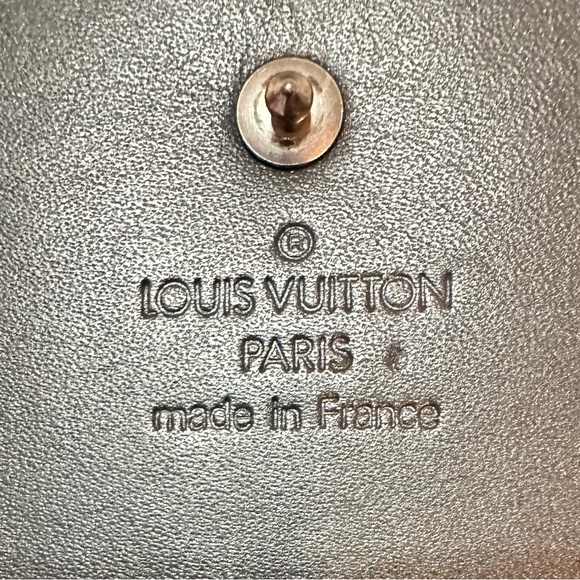 Louis Vuitton Elise Bifold Wallet - Picture 3 of 9